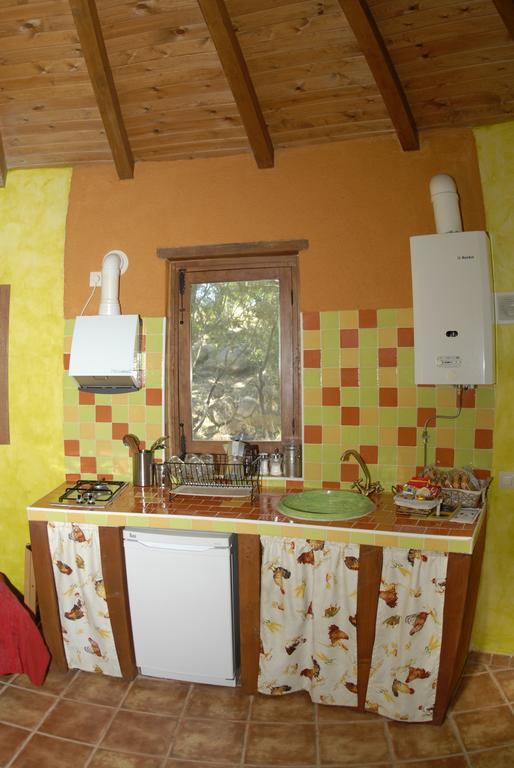 Apartamentos Rurales Ecopangea Valverde de la Vera Rum bild